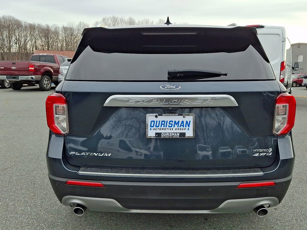 Certified 2022 Ford Explorer Platinum w/ Technology Package image 5
