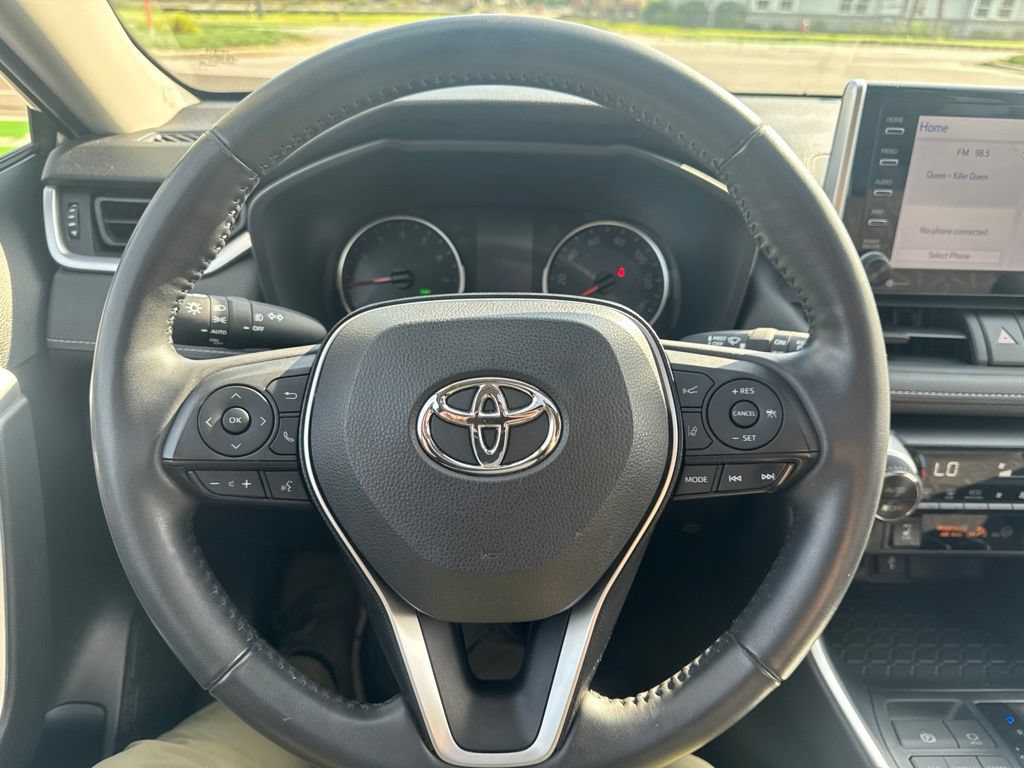 Used 2020 Toyota RAV4 XLE w/ Convenience Package AWD/4WD image 20