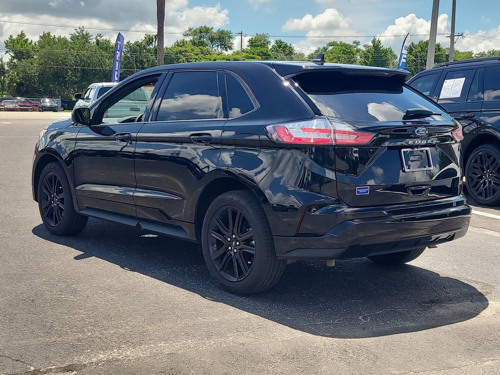 Certified 2024 Ford Edge ST-Line AWD/4WD image 3