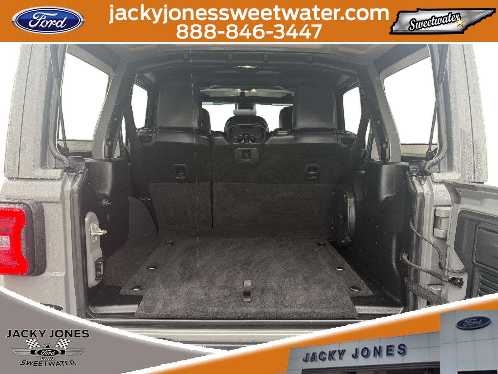 Used 2023 Jeep Wrangler Unlimited Rubicon 392 AWD/4WD image 19