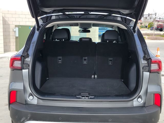 Certified 2025 Ford Escape Platinum AWD/4WD image 13