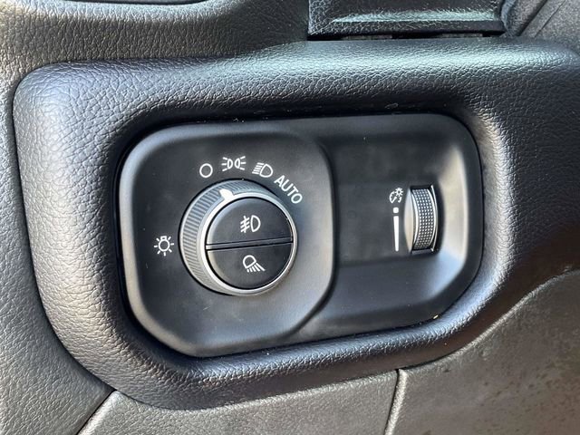 Used 2025 RAM 3500 Big Horn image 31