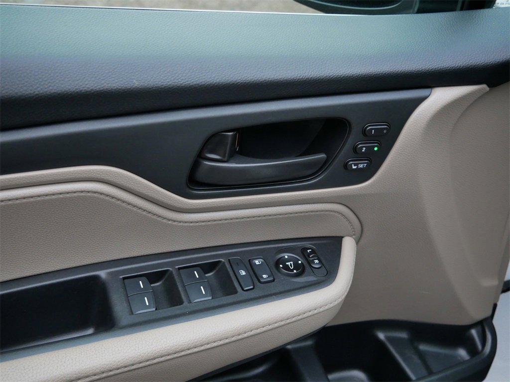 Used 2021 Honda Odyssey EX-L image 16