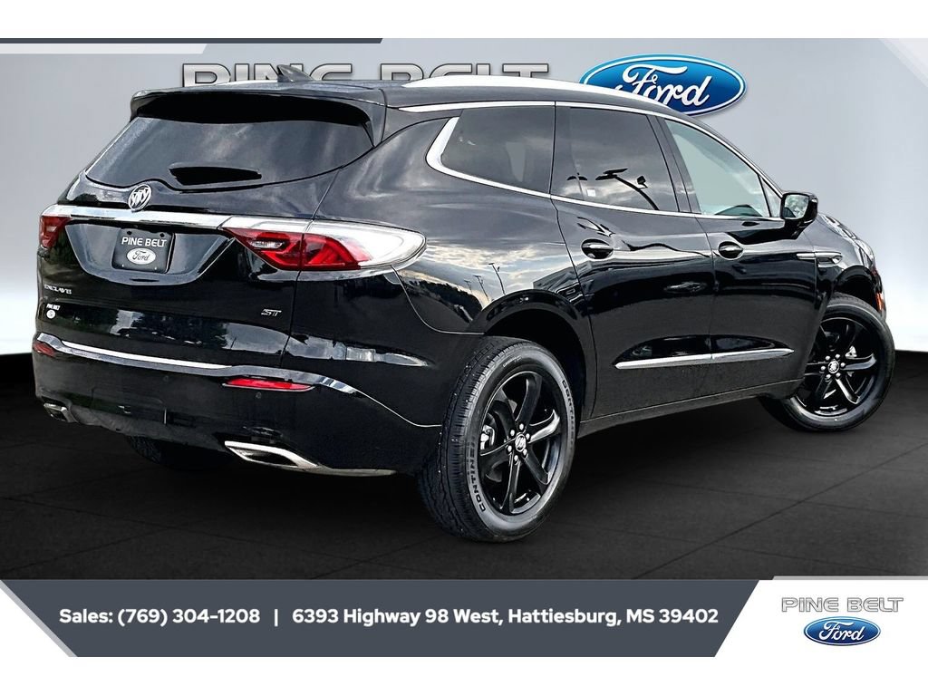 Used 2023 Buick Enclave Essence w/ Experience Buick Package FWD image 11