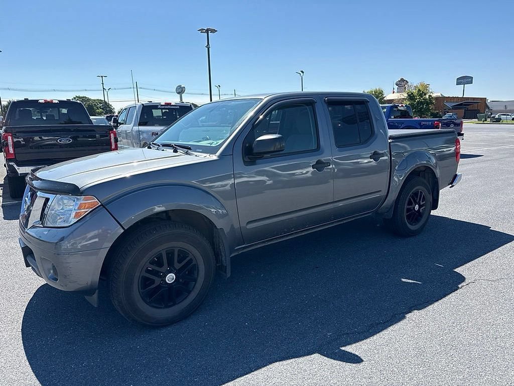 Used 2019 Nissan Frontier SV AWD/4WD image 2