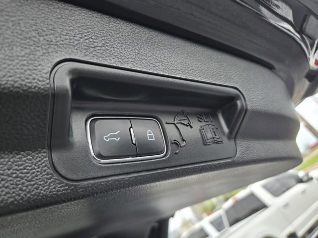 Certified 2024 Ford Explorer XLT w/ Equipment Group 202A AWD/4WD image 36
