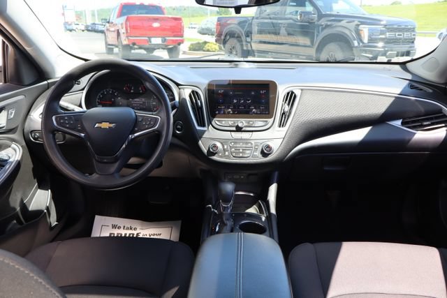 Used 2024 Chevrolet Malibu LT FWD image 35