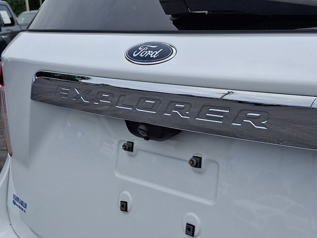 Certified 2021 Ford Explorer 4WD w/ Class III Trailer Tow Package image 29
