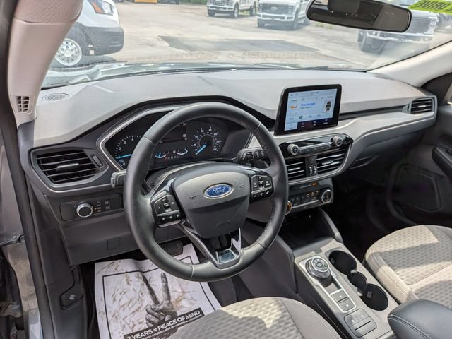 Certified 2022 Ford Escape SE w/ Cold Weather Package AWD/4WD image 8