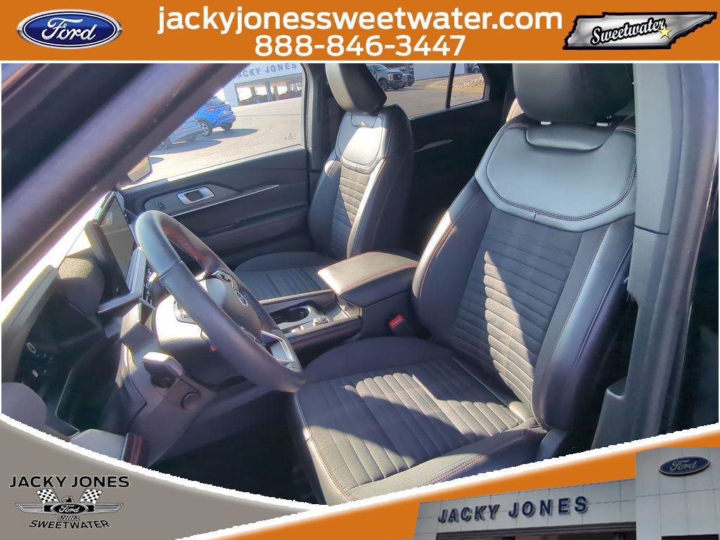 Certified 2025 Ford Explorer ST-Line w/ Premium Package image 11