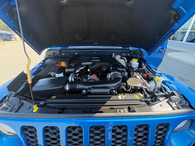 Used 2021 Jeep Gladiator Sport AWD/4WD image 39