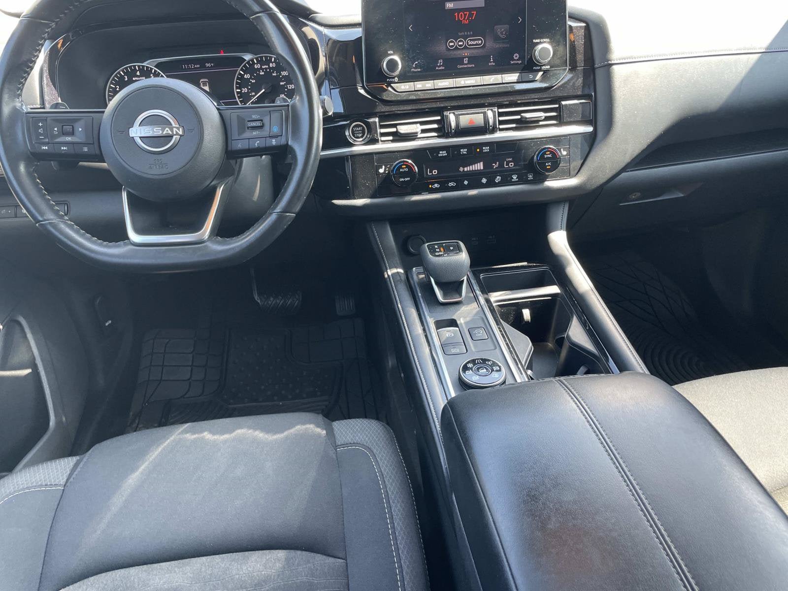 Used 2023 Nissan Pathfinder SV AWD/4WD image 12