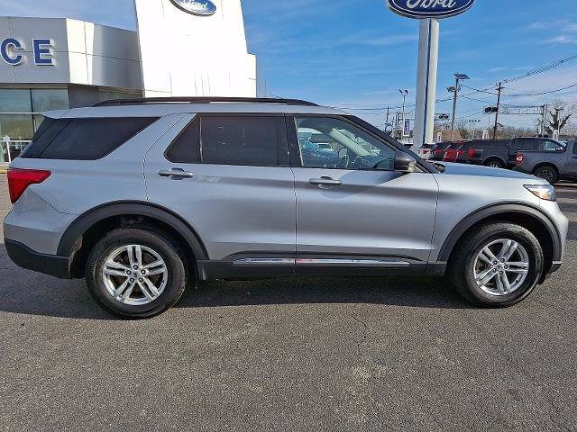Certified 2023 Ford Explorer XLT w/ Equipment Group 202A AWD/4WD image 7