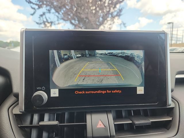 Used 2023 Toyota RAV4 LE AWD/4WD image 20