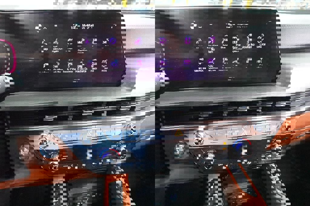 Used 2024 Kia Telluride EX X-Line image 14