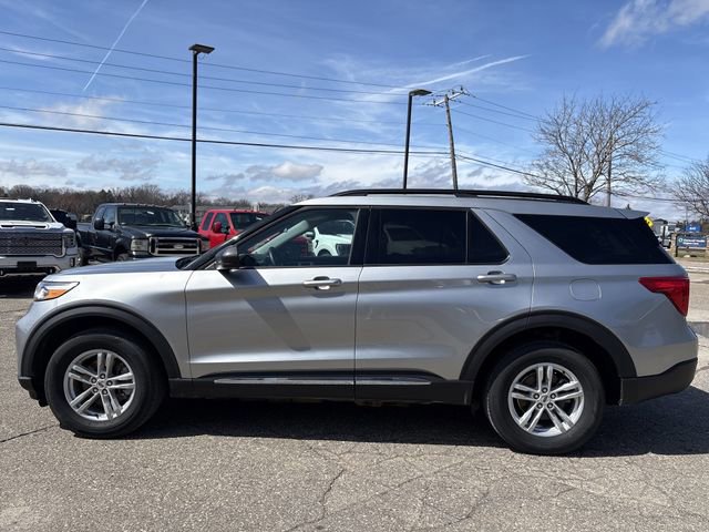 Certified 2023 Ford Explorer XLT w/ Equipment Group 202A image 12