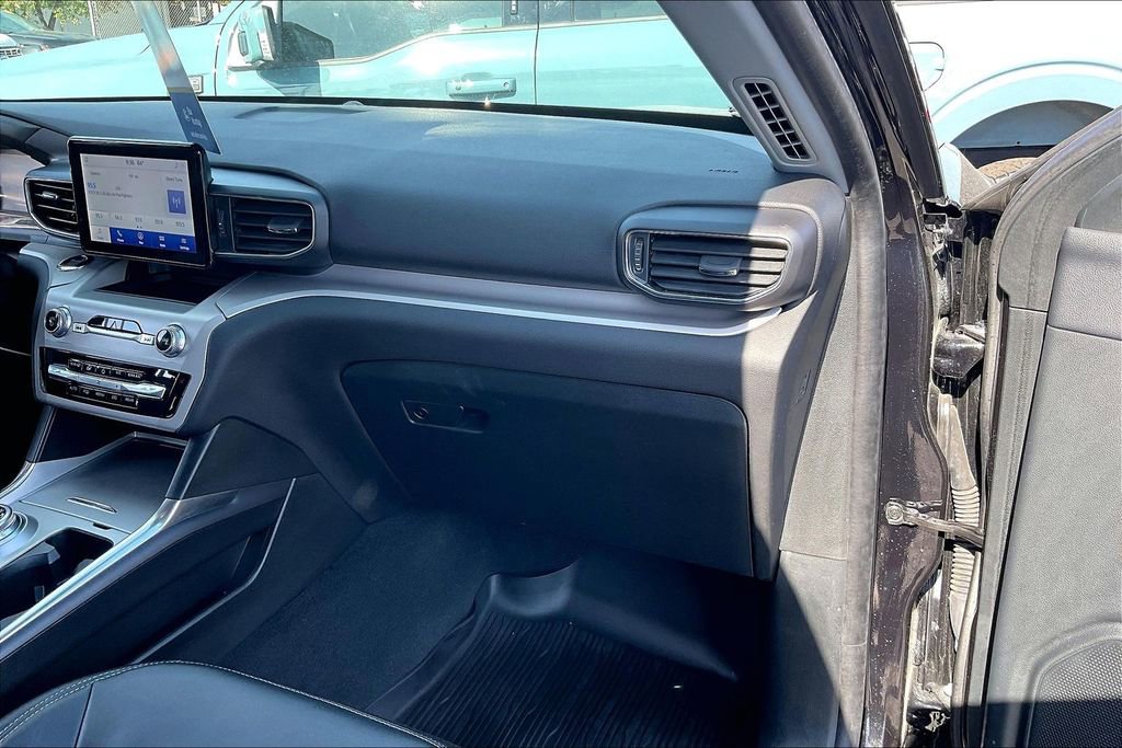Certified 2023 Ford Explorer XLT w/ Equipment Group 202A image 14