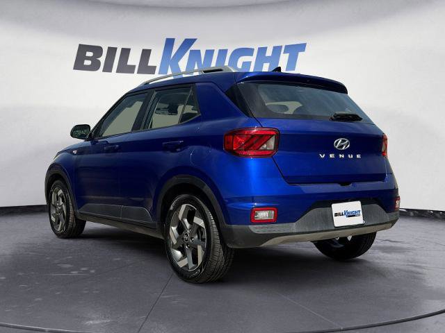 Used 2022 Hyundai Venue SEL image 3