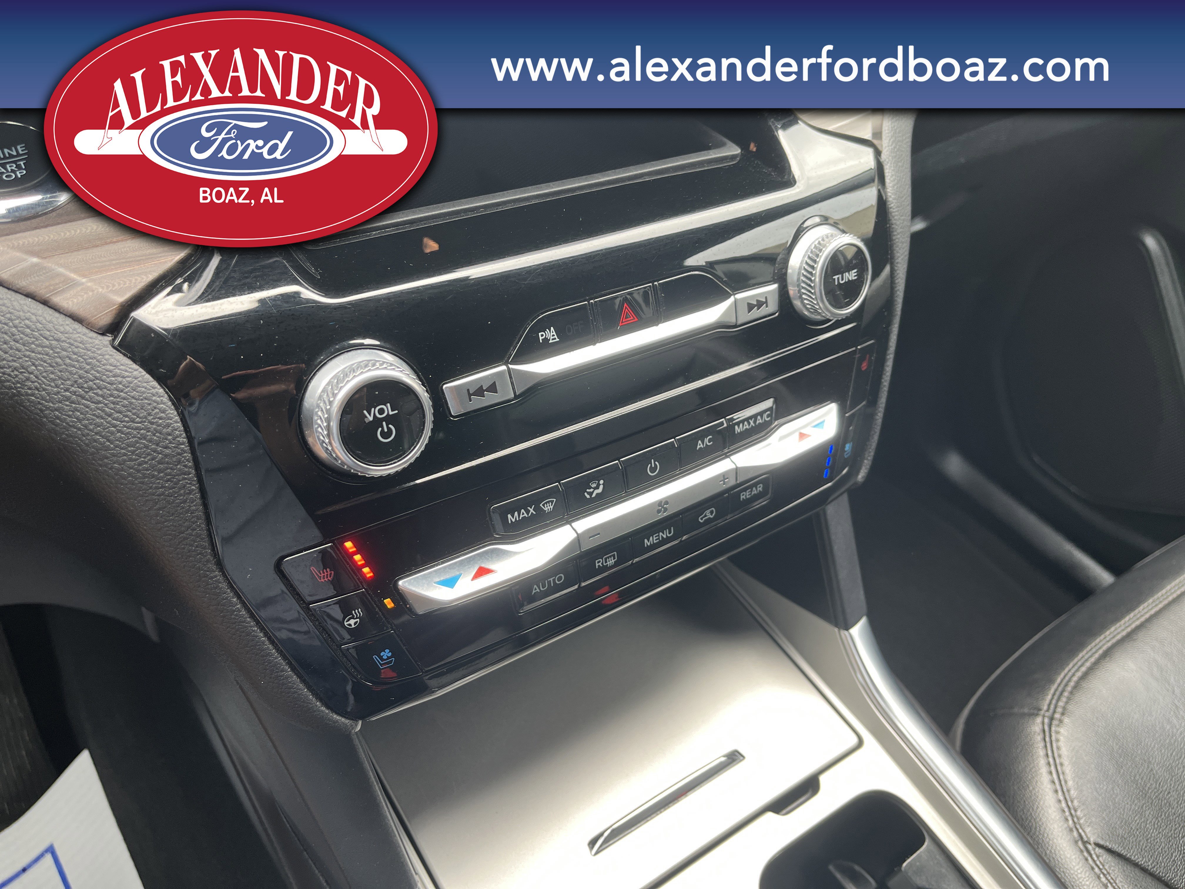 Certified 2024 Ford Explorer Limited image 27