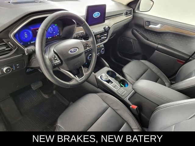 Certified 2020 Ford Escape Titanium image 12