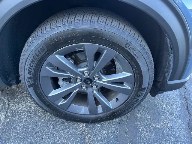 Certified 2025 Ford Explorer Active w/ Active Comfort Package AWD/4WD image 11