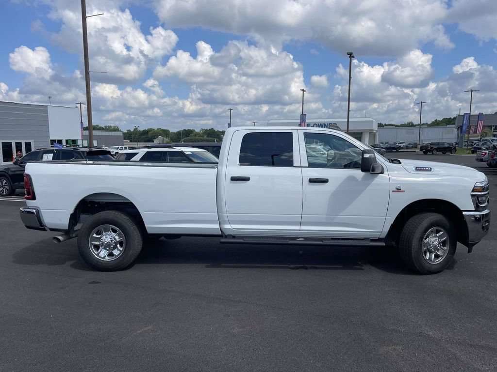 Used 2025 RAM 2500 Tradesman AWD/4WD image 2