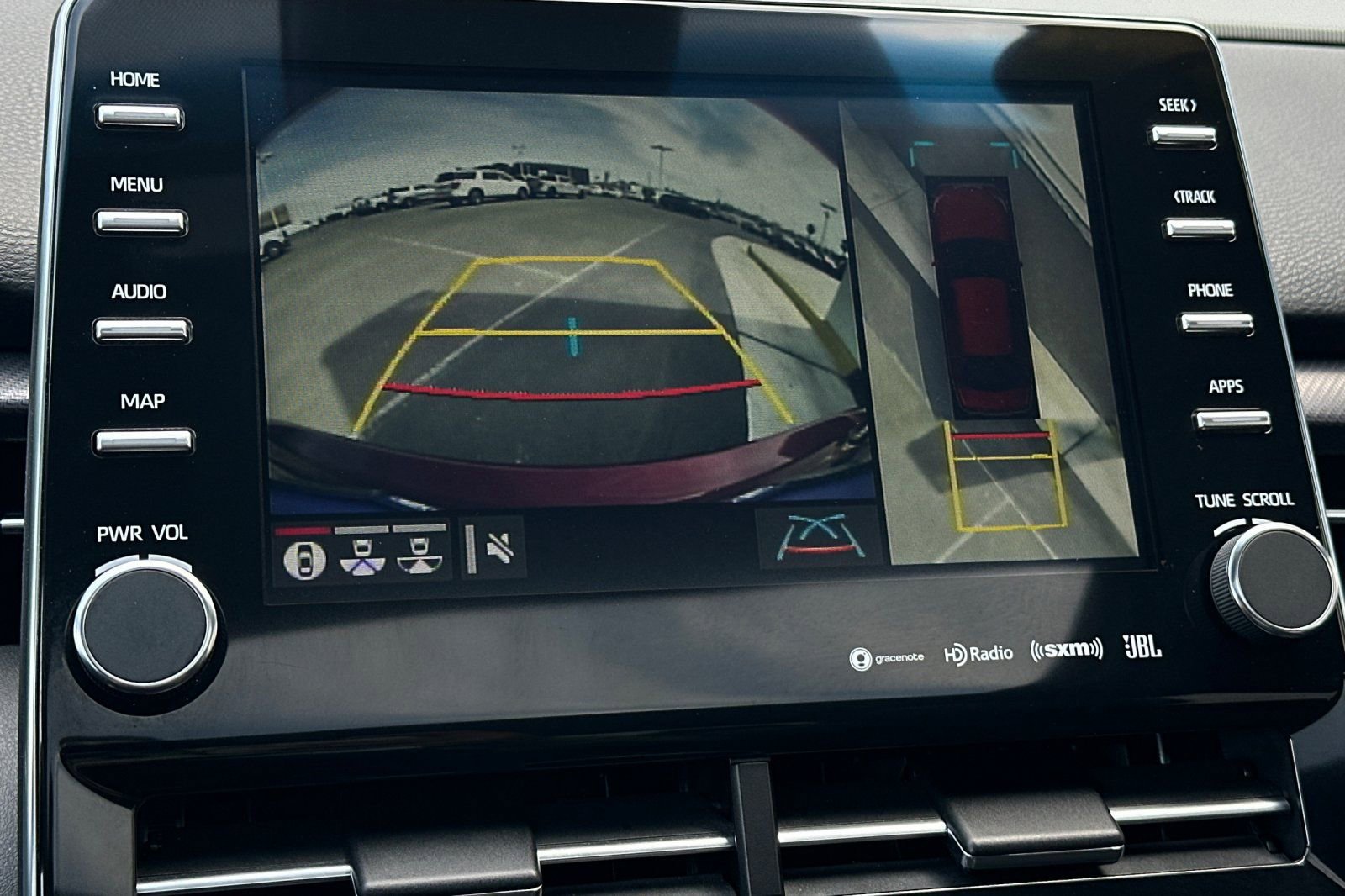 Used 2019 Toyota Avalon Touring w/ Advanced Safety Package image 18