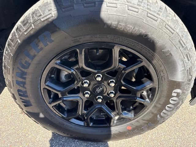 Certified 2025 Ford F150 XLT w/ Equipment Group 302A MID AWD/4WD image 14