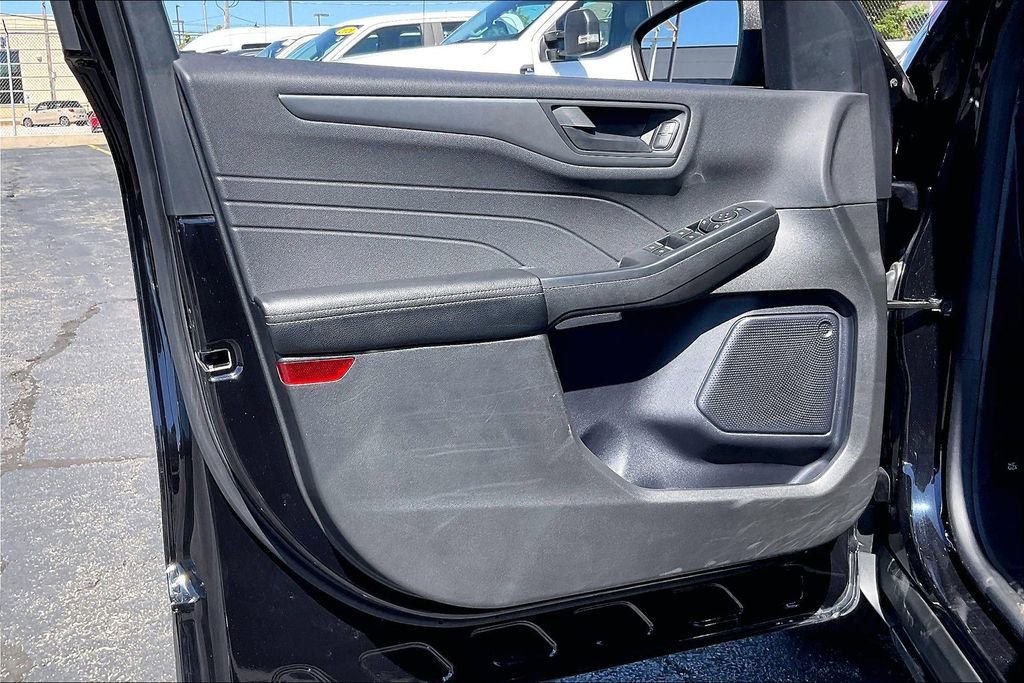 Certified 2024 Ford Escape Active AWD/4WD image 22
