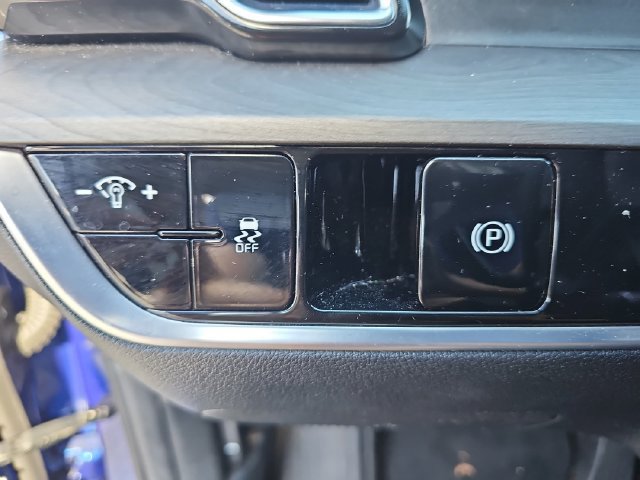 Used 2024 Kia Sportage EX FWD image 33