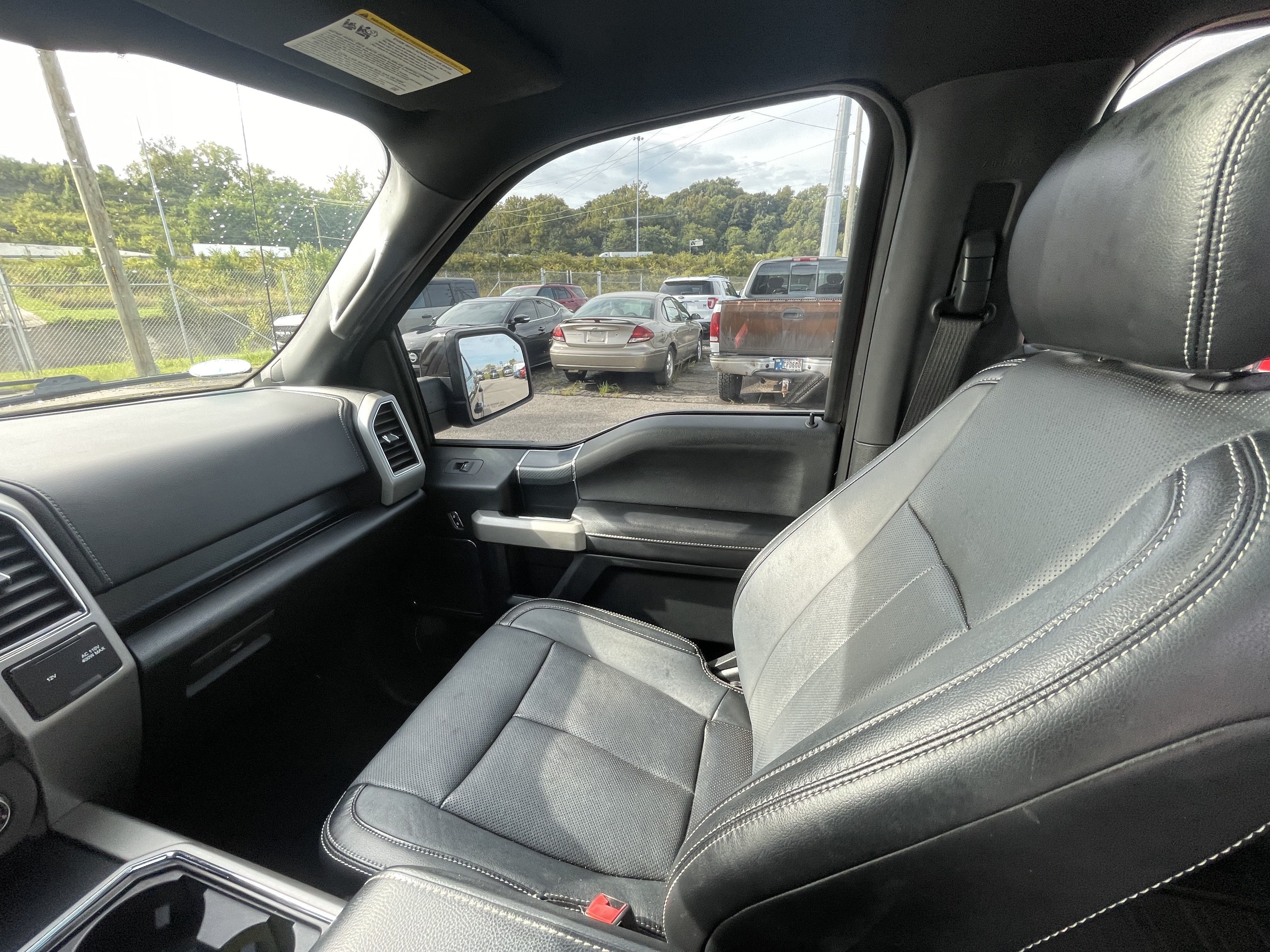 Certified 2018 Ford F150 Lariat w/ Equipment Group 502A Luxury AWD/4WD image 38