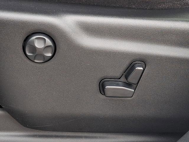 Used 2019 Jeep Grand Cherokee Overland image 29