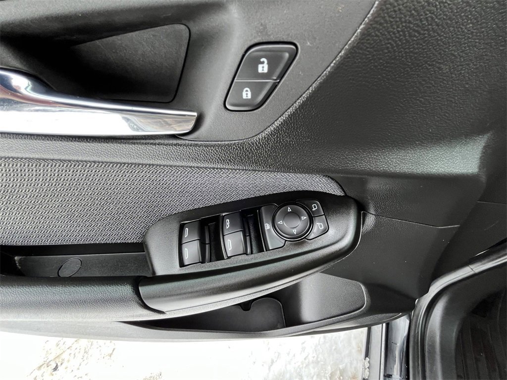 Used 2022 Chevrolet TrailBlazer LT w/ Convenience Package image 17