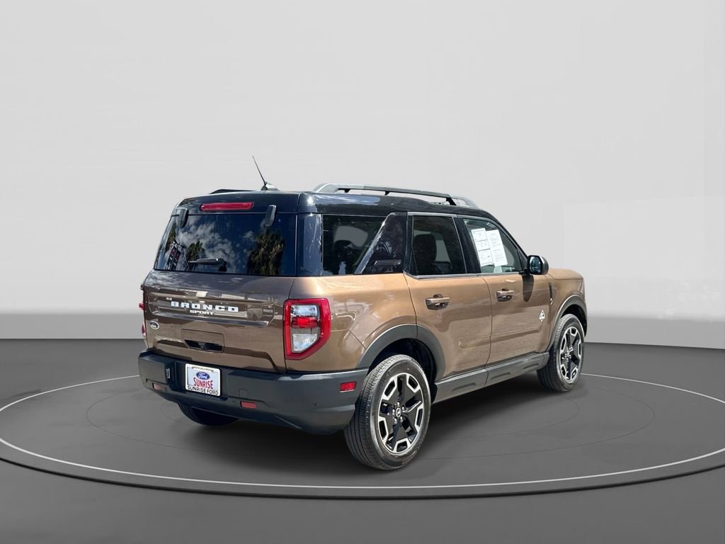 Certified 2022 Ford Bronco Sport Outer Banks AWD/4WD image 5