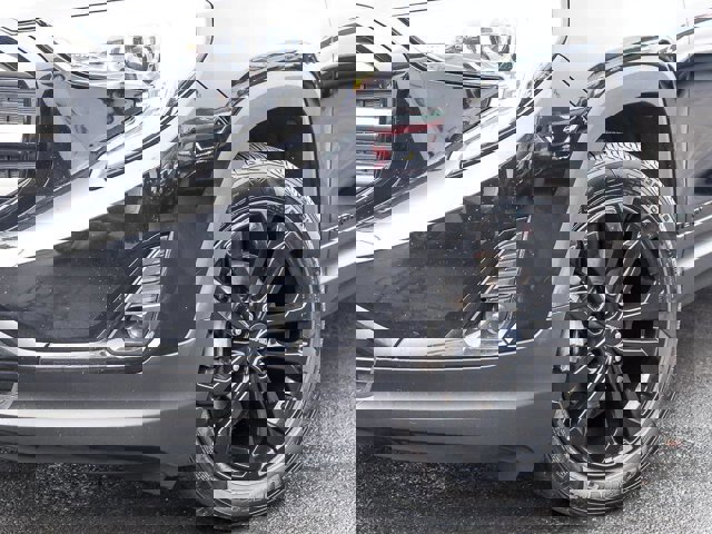 Used 2021 GMC Terrain SLT w/ Infotainment Package II image 9