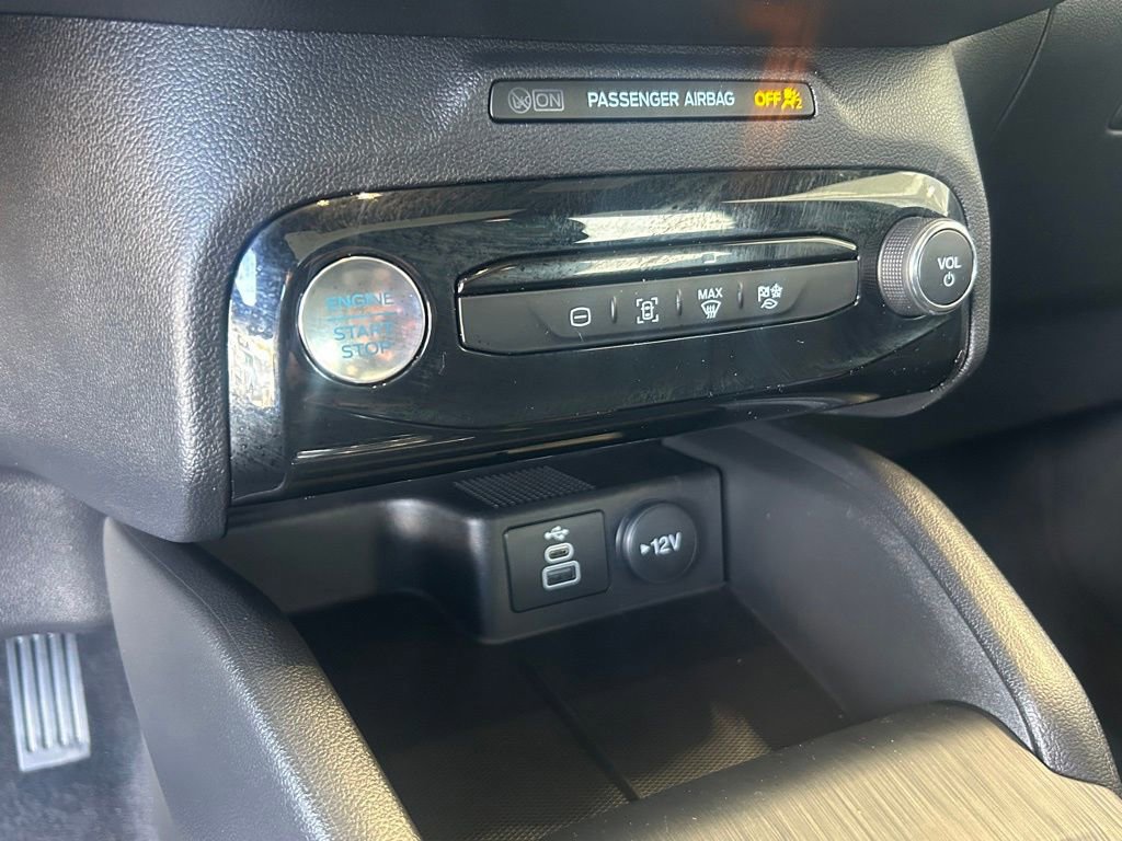 Certified 2025 Ford Escape ST-Line w/ Equipment Group 301A image 38