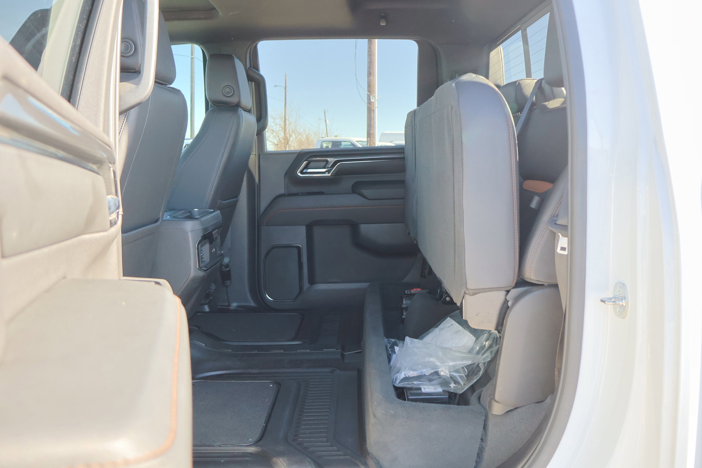 Used 2024 GMC Sierra 2500 AT4 w/ AT4 Premium Plus Package image 34