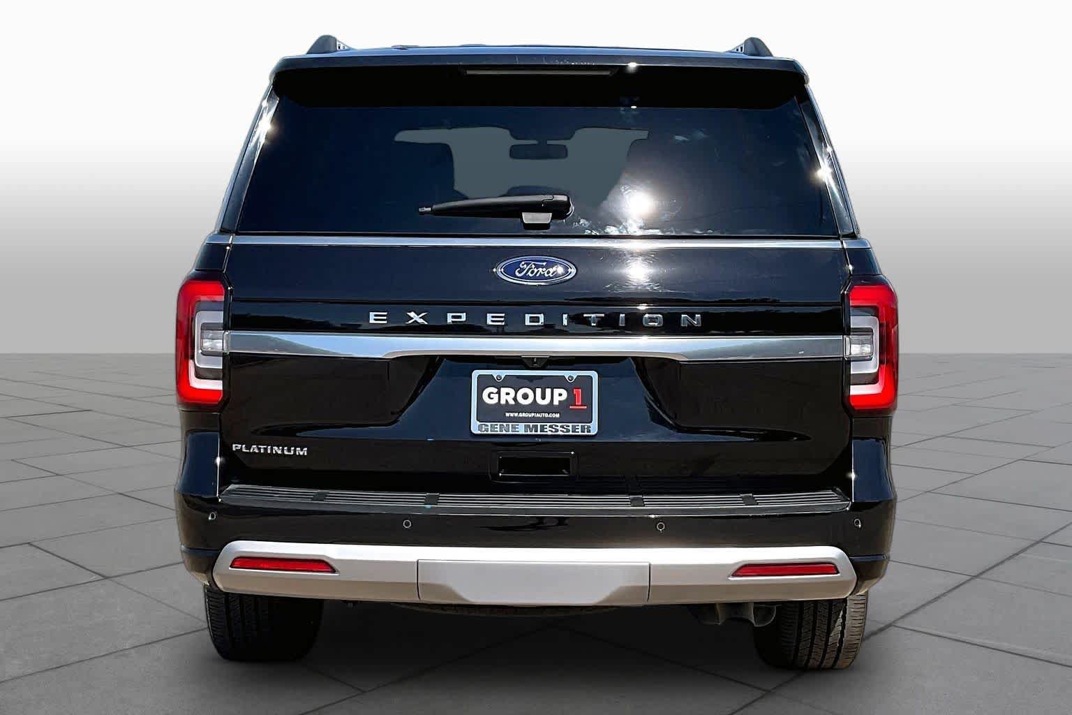 Certified 2024 Ford Expedition Platinum AWD/4WD image 5