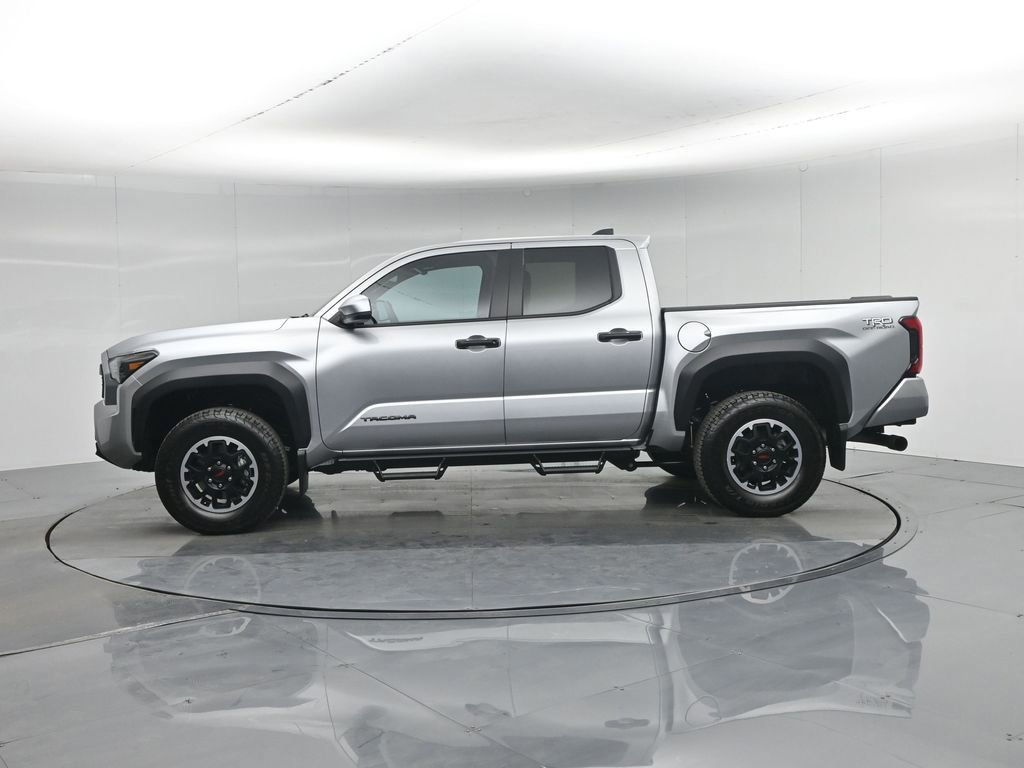 Used 2025 Toyota Tacoma TRD Off-Road image 21