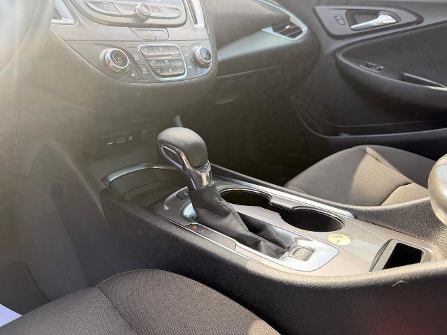 Used 2024 Chevrolet Malibu LT FWD image 16