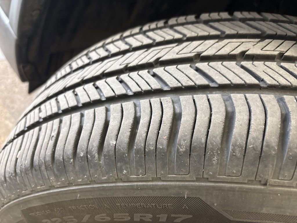 Used 2017 Nissan Rogue SV w/ Midnight Edition Package image 6