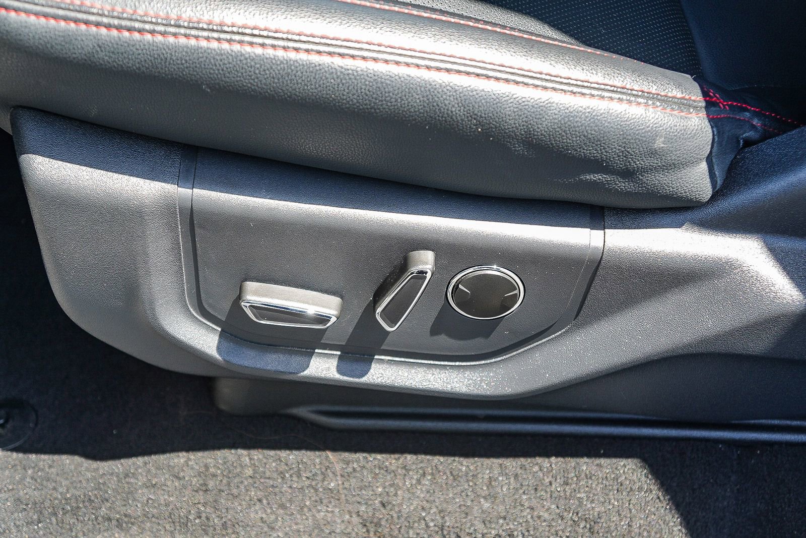 Certified 2024 Ford Expedition Max Limited RWD image 23