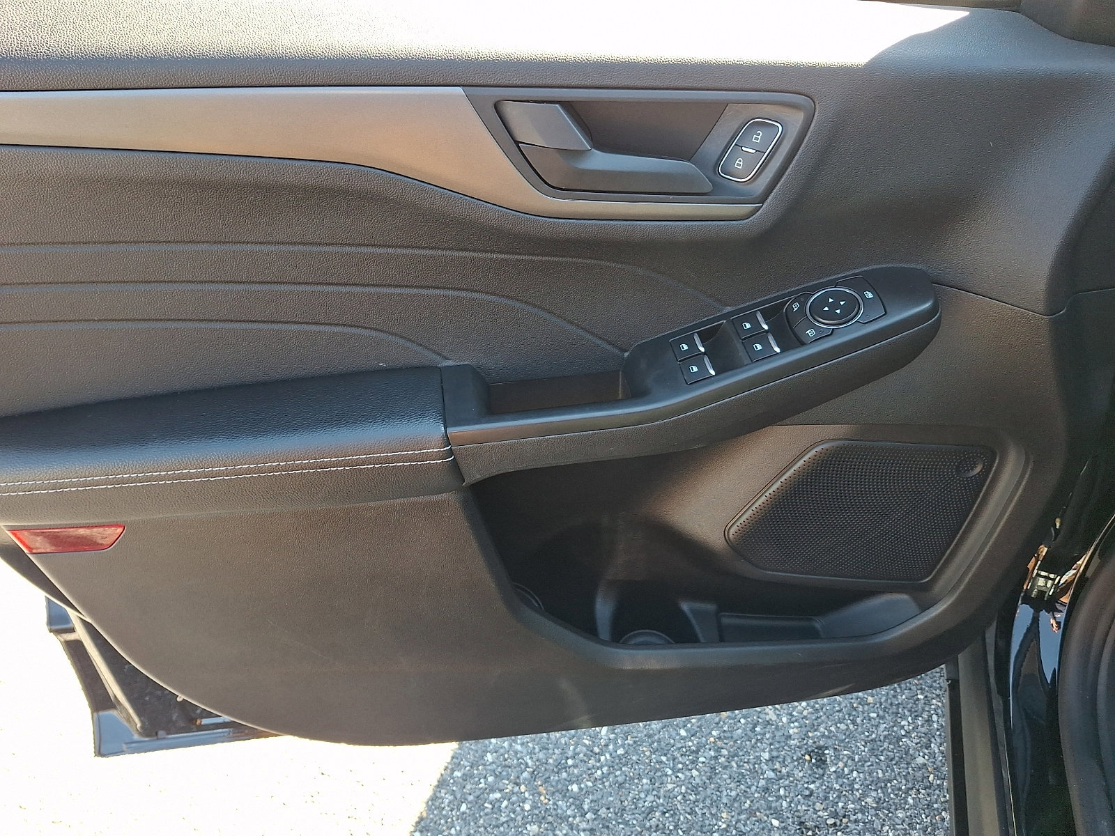 Certified 2025 Ford Escape Active image 12