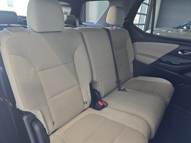 Used 2023 Chevrolet Traverse LS w/ Safety Package image 9