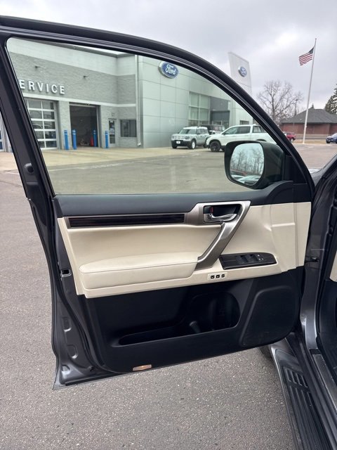 Used 2020 Lexus GX 460 Premium image 16