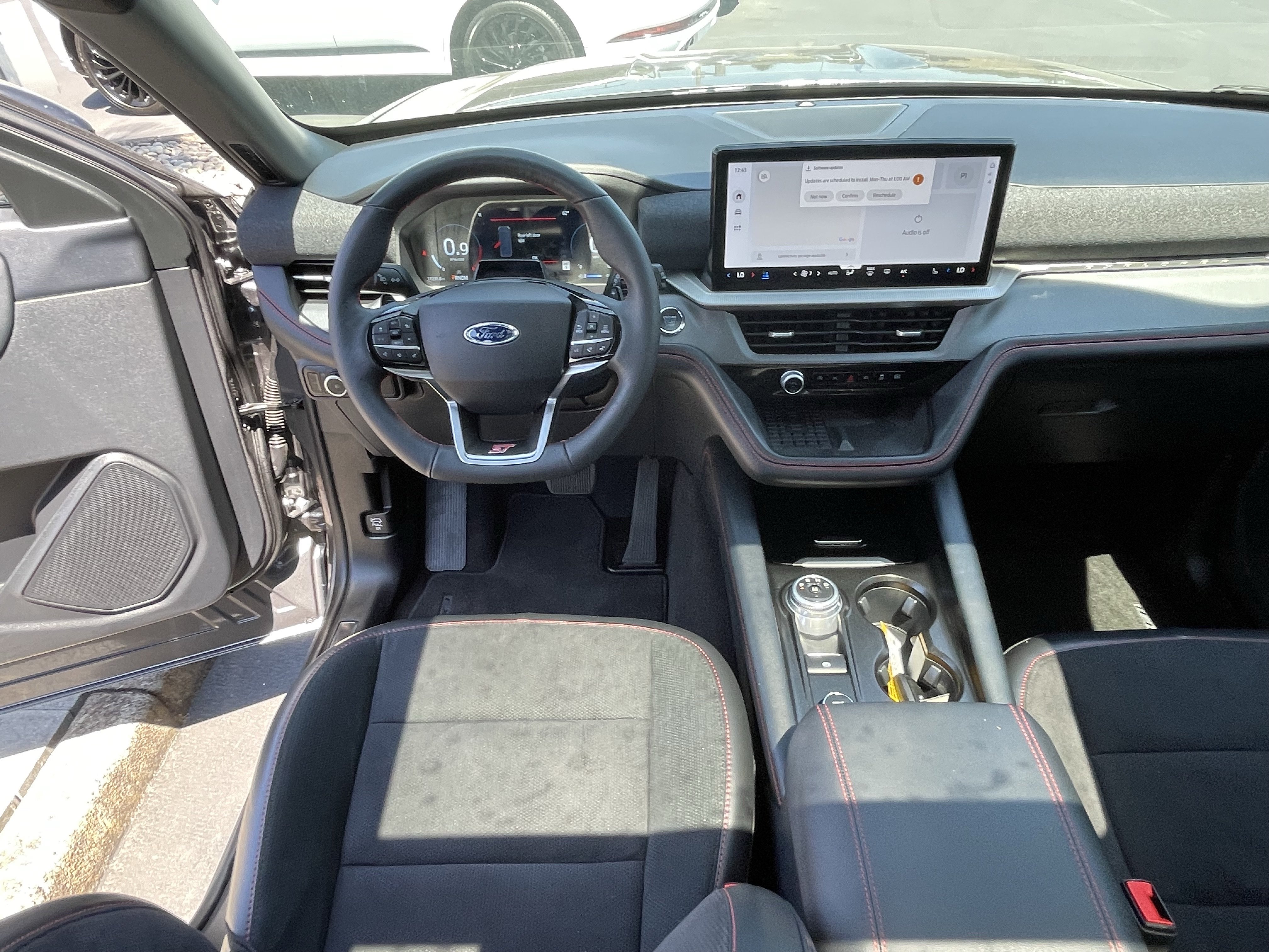 Certified 2025 Ford Explorer ST w/ Sun And Sound Package AWD/4WD image 9