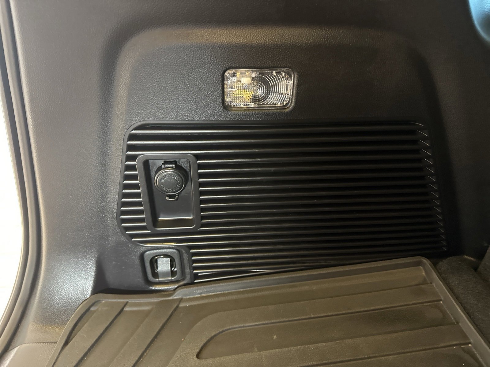 Used 2024 Subaru Ascent Touring image 30