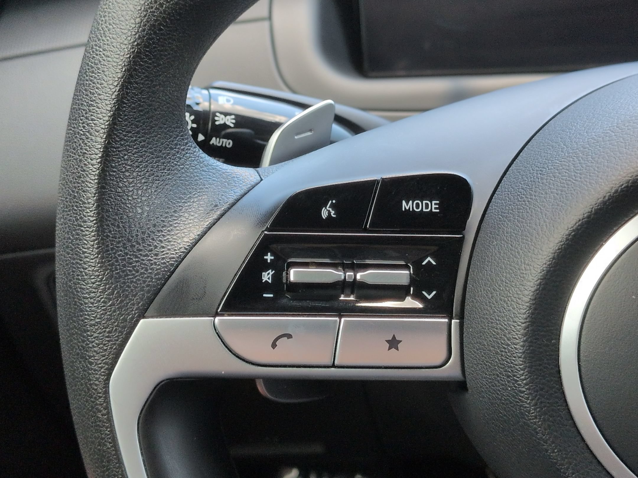 Used 2023 Hyundai Santa Cruz Night AWD/4WD image 18