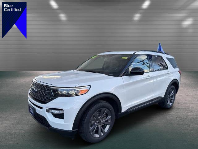 Certified 2022 Ford Explorer XLT w/ Equipment Group 202A image 1