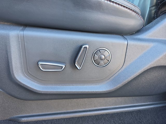 Certified 2022 Ford F450 Platinum w/ FX4 Off-Road Package image 13